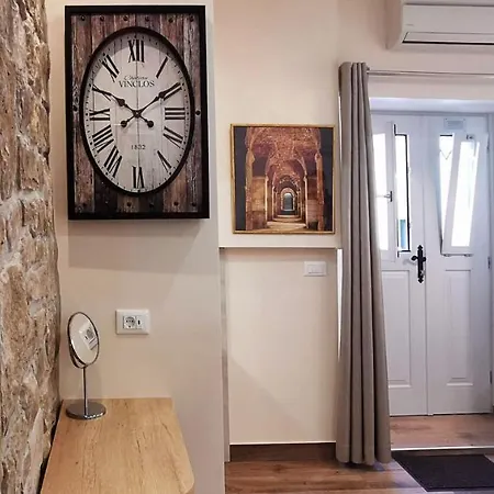 Stone Roses Guest house Split